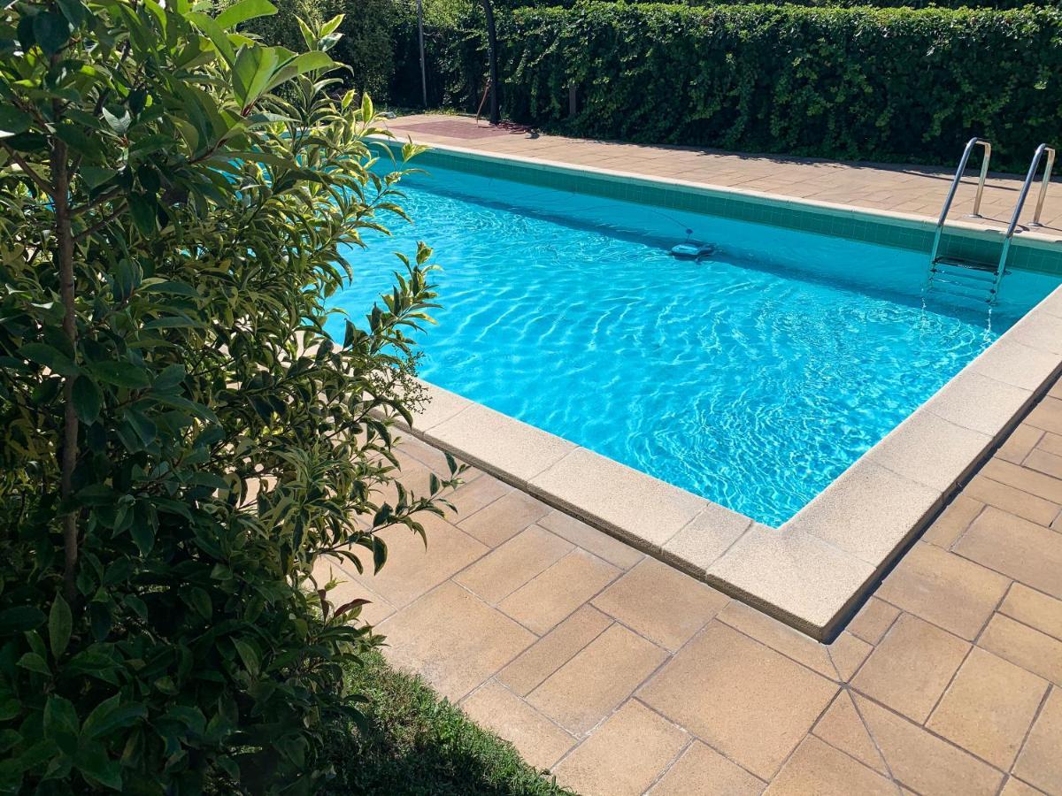 Apartment Charme And Relax With Garden And Swimming Pool Desenzano del Garda Eksteriør bilde