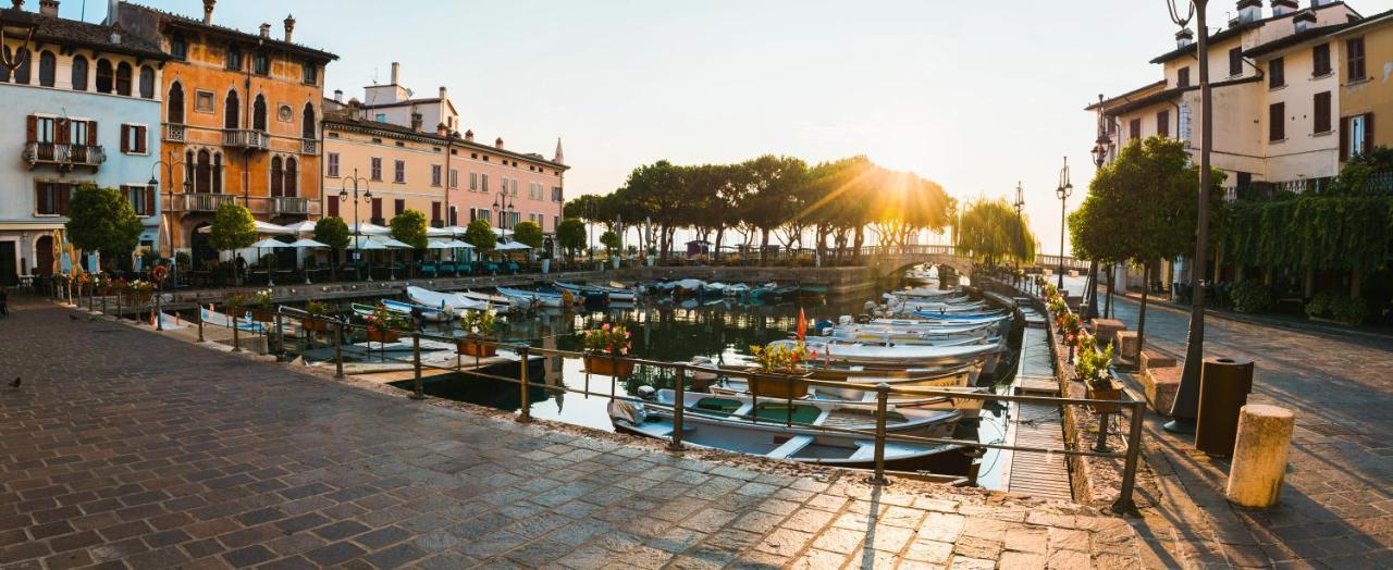 Apartment Charme And Relax With Garden And Swimming Pool Desenzano del Garda Eksteriør bilde